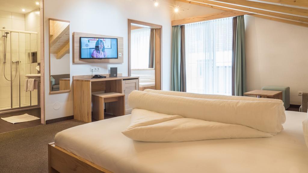 Alpinhotel Monte Superior - Silvretta Card Premium Betrieb Гальтюр Экстерьер фото